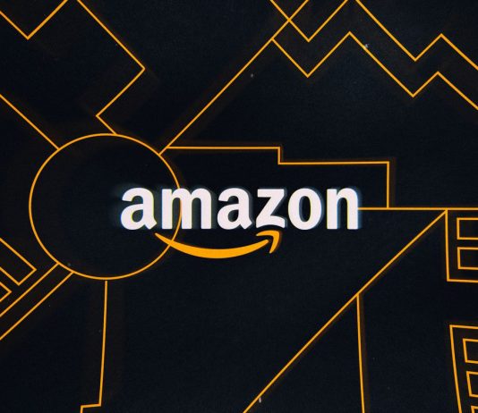 Amazon incheie parteneriate cu facultatile din New York pentru un program educational despre cloud Amazon incheie parteneriate cu facultatile din New York pentru un program educational despre cloud