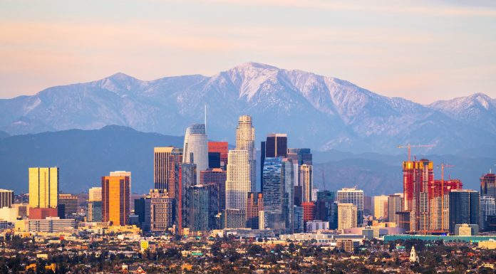 Departamentul de Tehnologie din California semneaza un contract de 10.5 milioane de dolari cu orasul Los Angeles