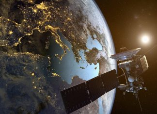 Amazon planifica o constelatie de 3.236 de sateliti pentru a oferi internet in intreaga lume