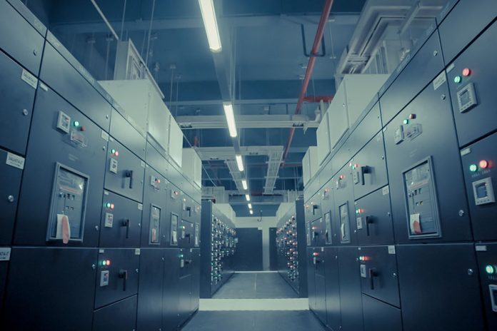 Datacenterele Microsoft din Arizona vor folosi 100% energie regenerabila